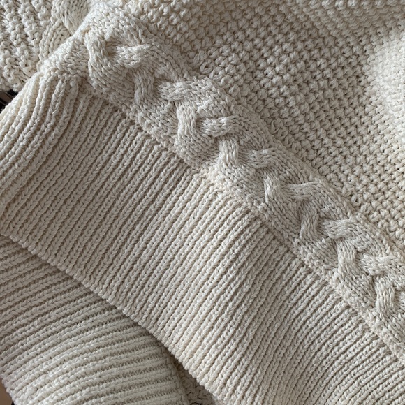 Hoss Intropia Ivory knitted vest - Picture 10 of 10